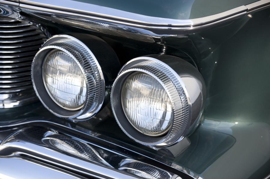  Chrysler Imperial Custom Southampton 4-Door Hardtop 1962 года  (фото 5 из 7)